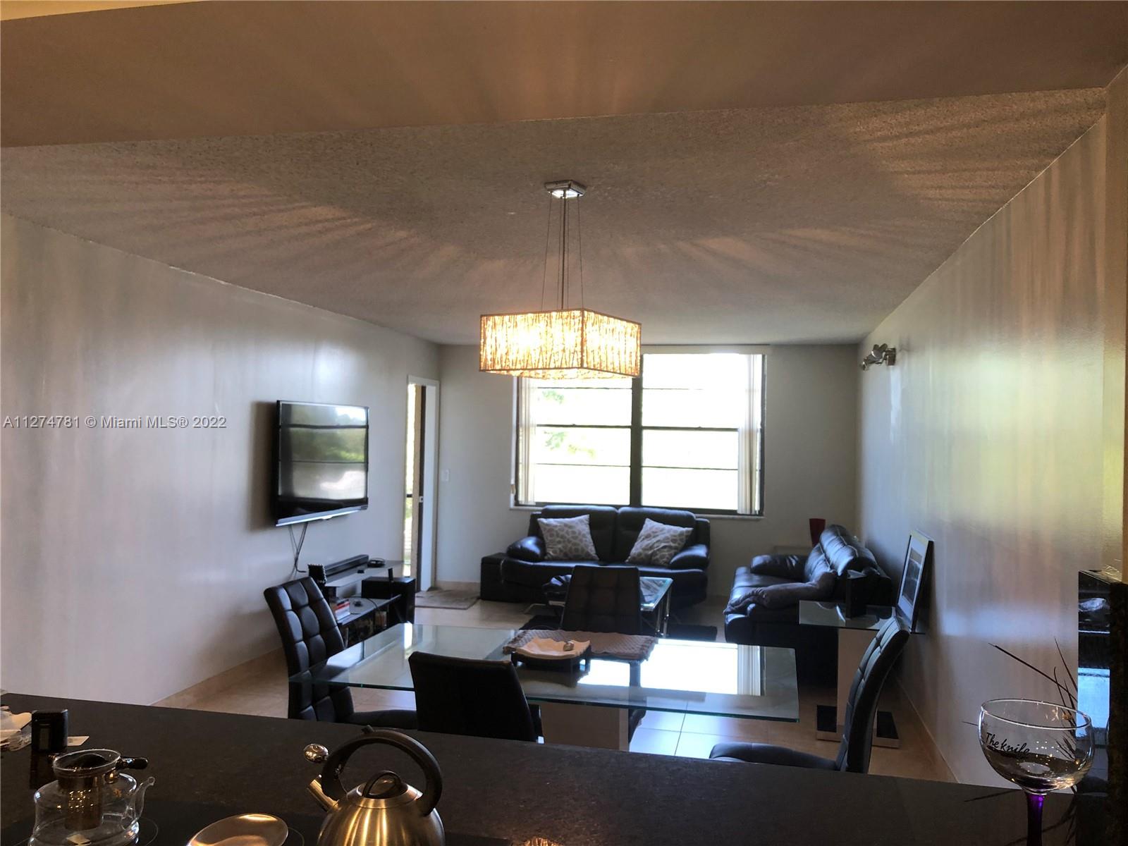Nicely furnished, remodeled and well maintained 2/2 apartment in a sought after Emerald Hills area. Close to places of worship and within walking distance.
Close to I 95, airport, restaurants and other attractions.