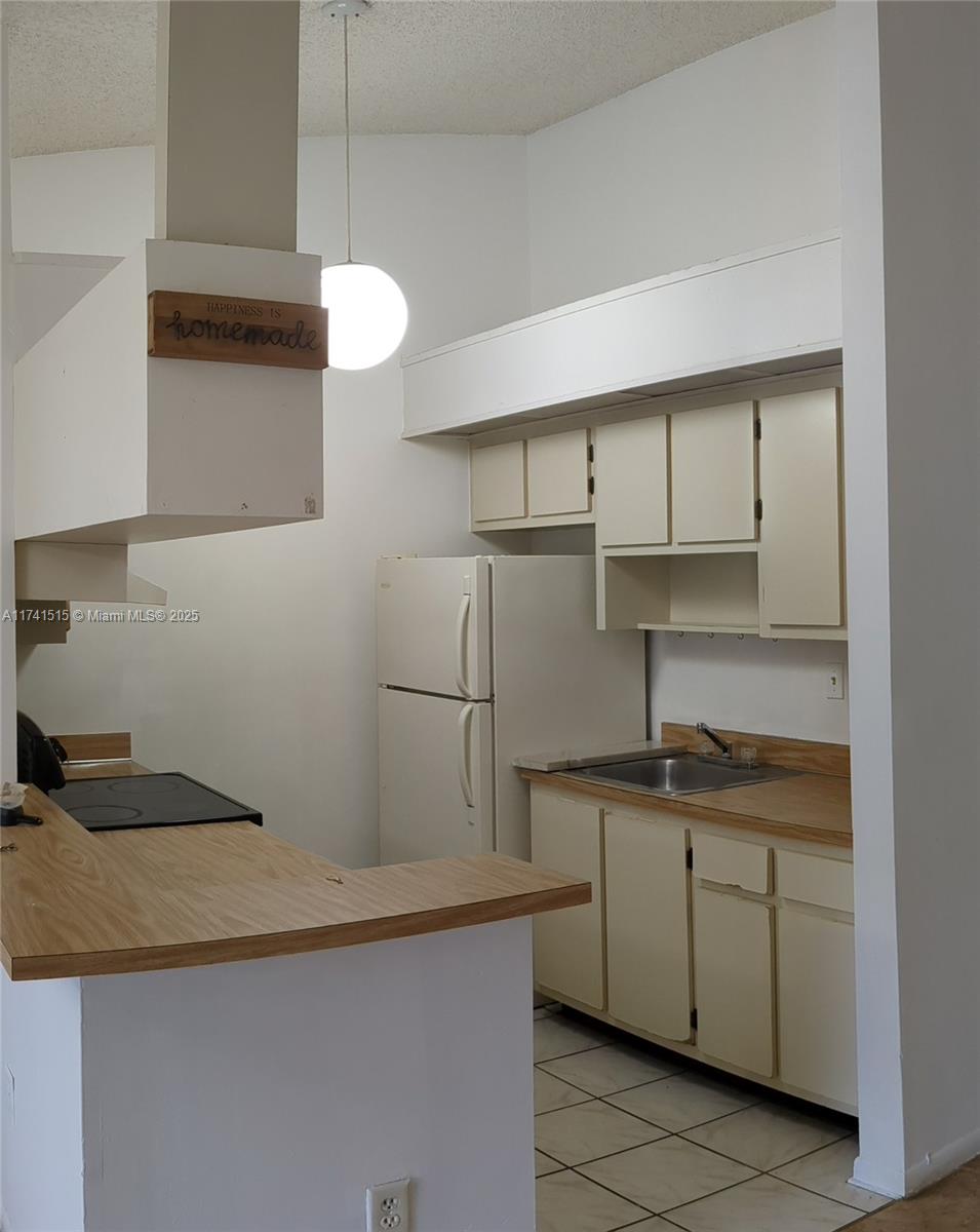 CARMEL AT CALIFORNIA CL C - Residential