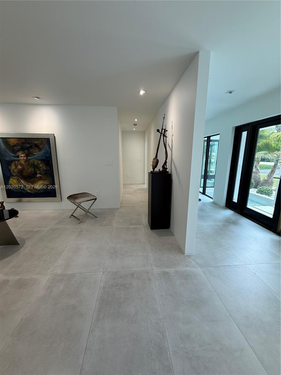 C GABLES RIVIERA SEC 10 - Residential