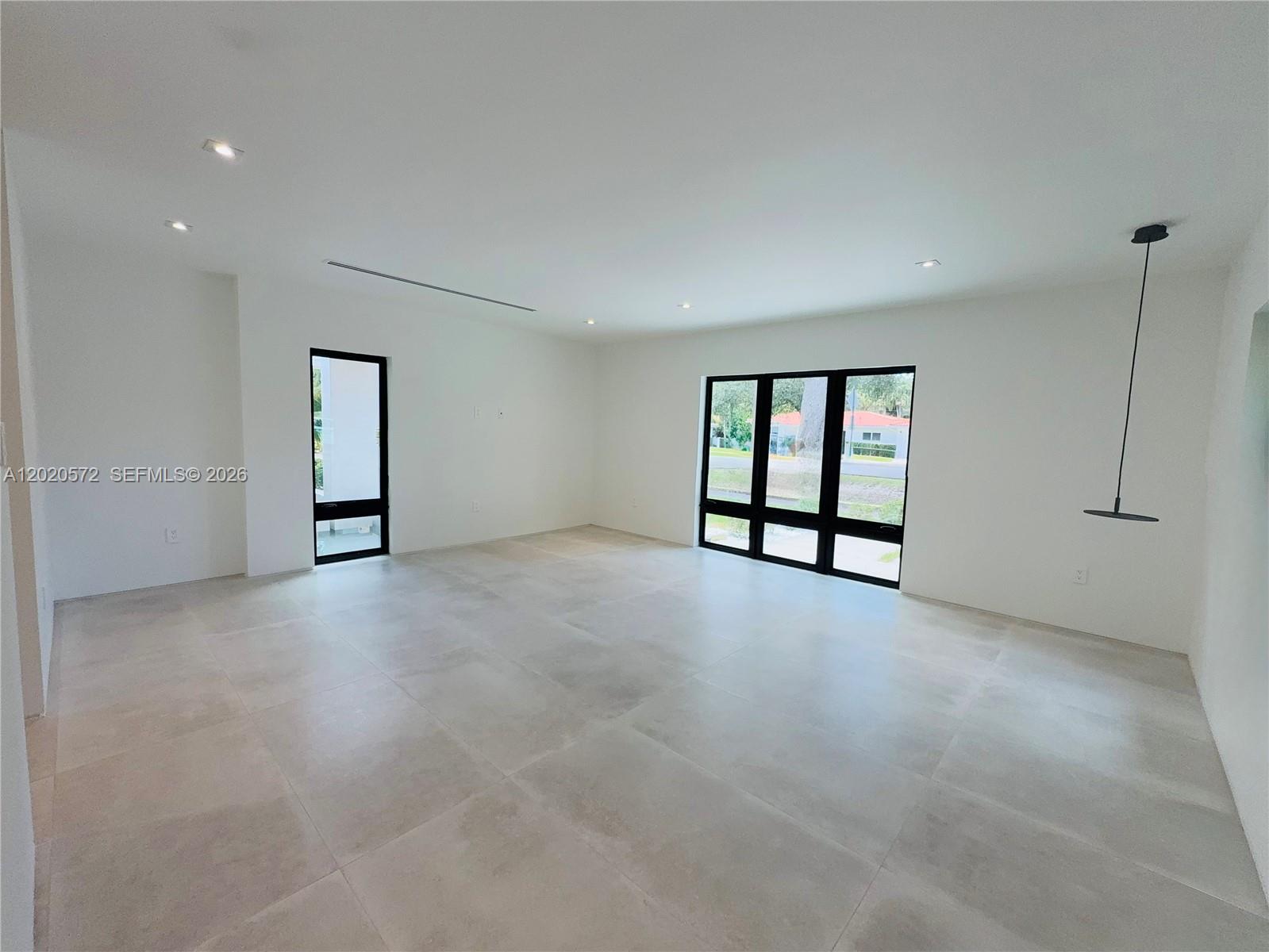 C GABLES RIVIERA SEC 10 - Residential