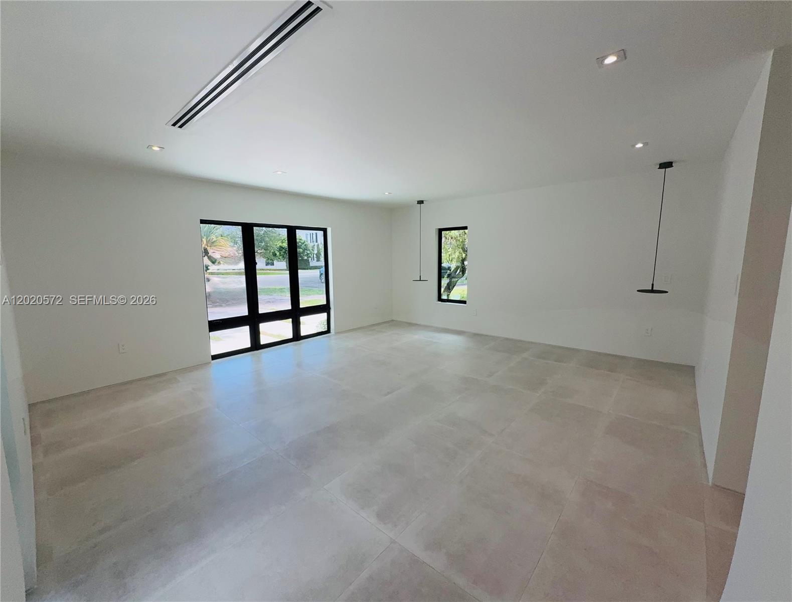 C GABLES RIVIERA SEC 10 - Residential