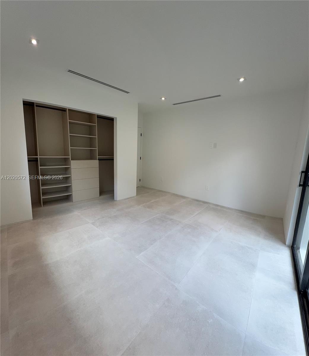 C GABLES RIVIERA SEC 10 - Residential