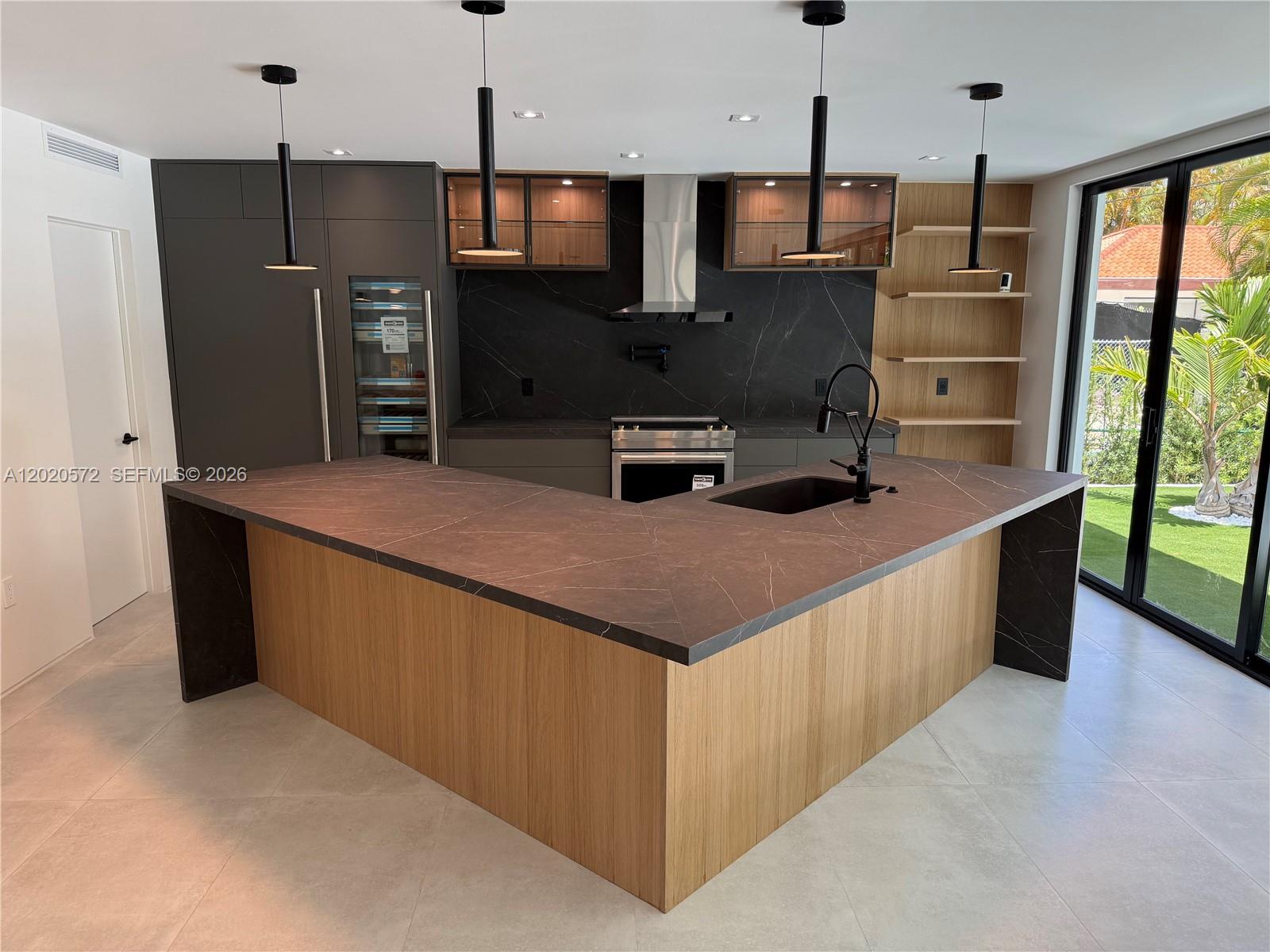C GABLES RIVIERA SEC 10 - Residential