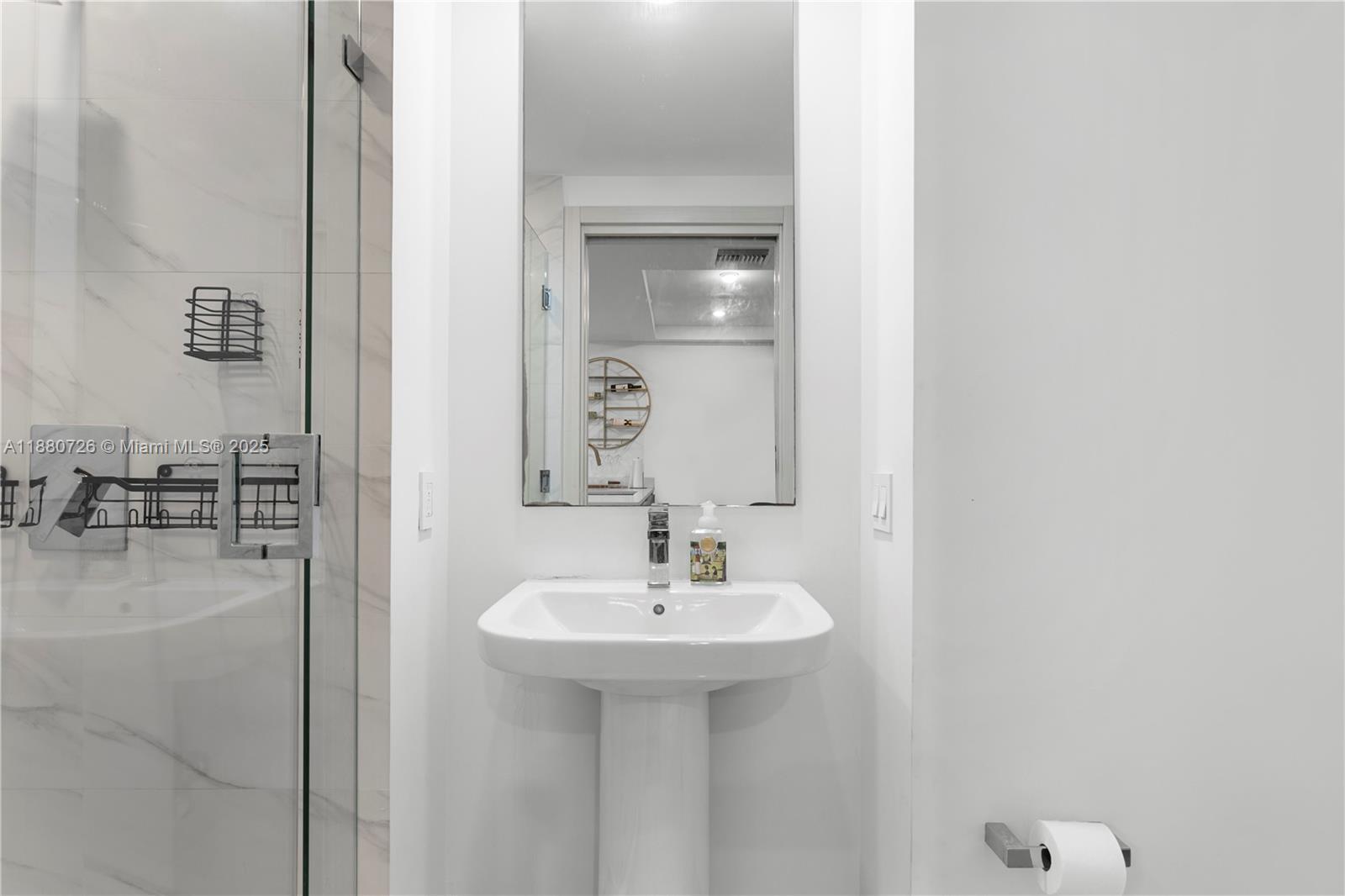 801 SMA RESIDENCES CONDO - Residential Lease