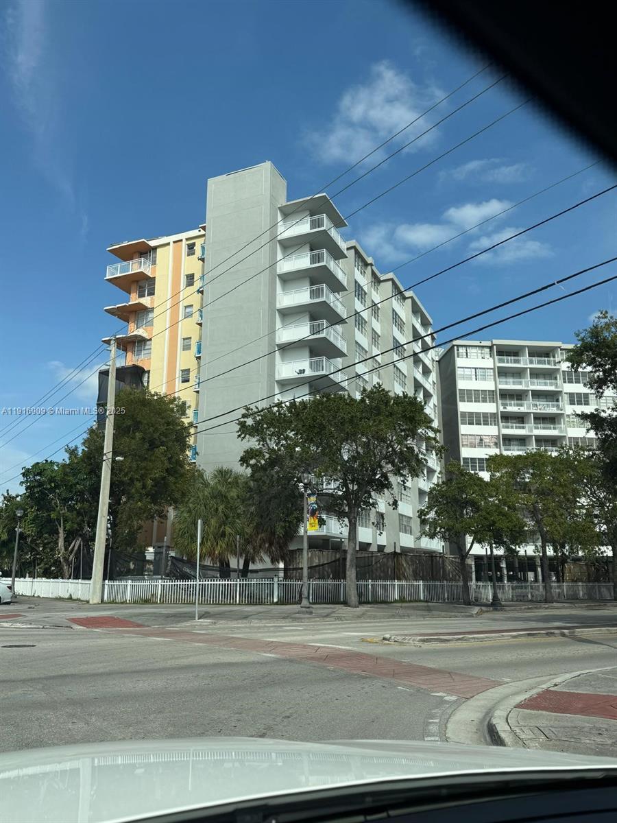 CRESTVIEW TOWERS CONDO - Residential