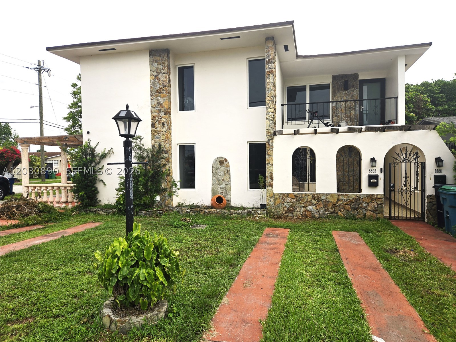 BIRD ROAD HIGHLANDS - Residential Lease
