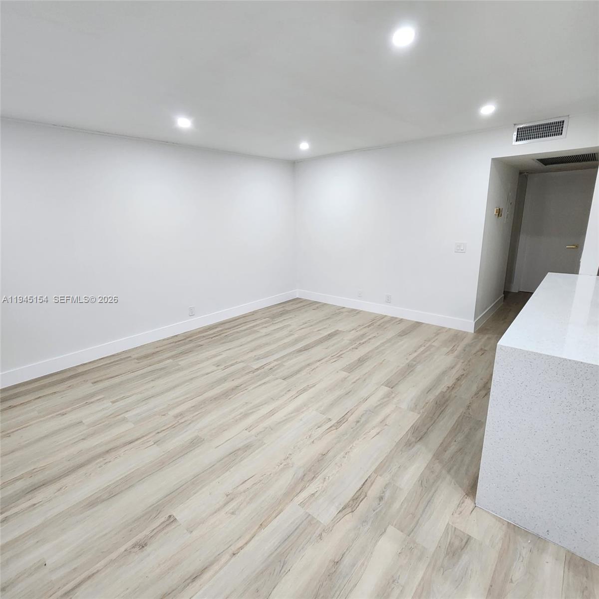 KINGSLEY AT CENTURY VILLA - Residential