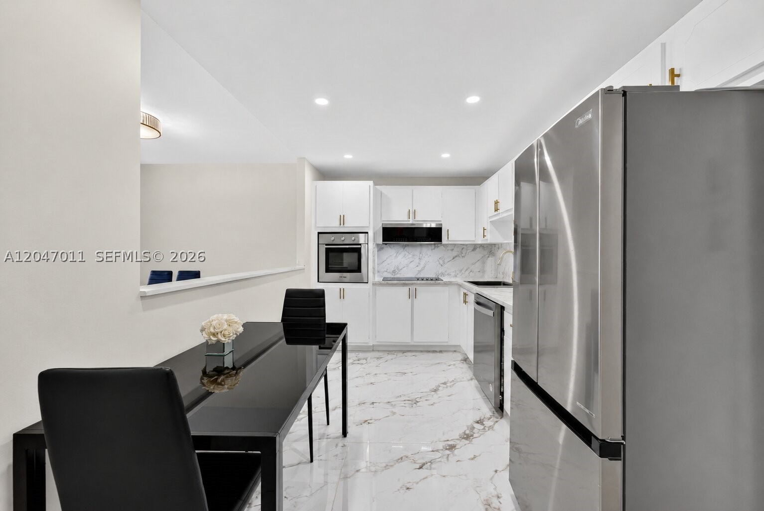 OCEANVIEW BUILDING B COND - Residential Lease