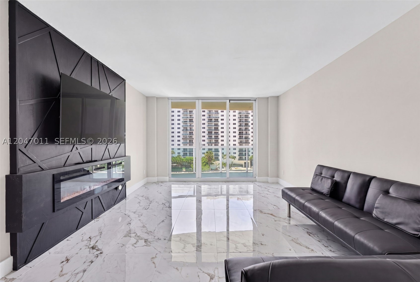 OCEANVIEW BUILDING B COND - Residential Lease