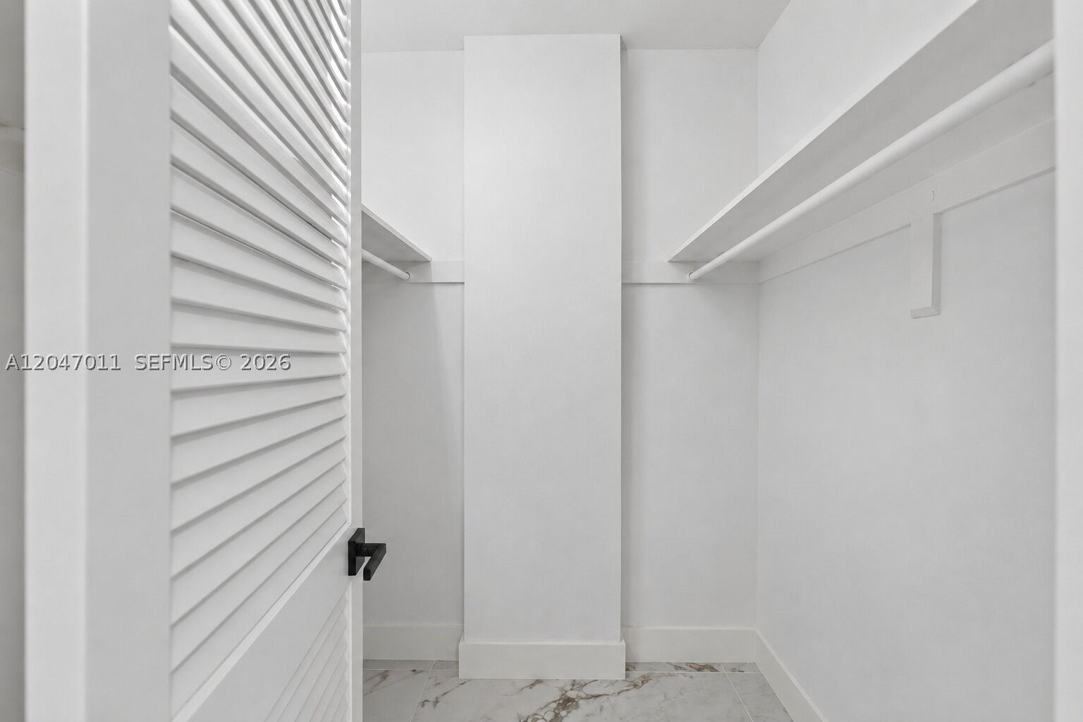 OCEANVIEW BUILDING B COND - Residential Lease