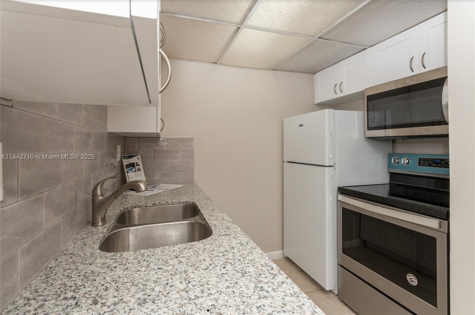 WARRENTON HOUSE CONDO - Residential
