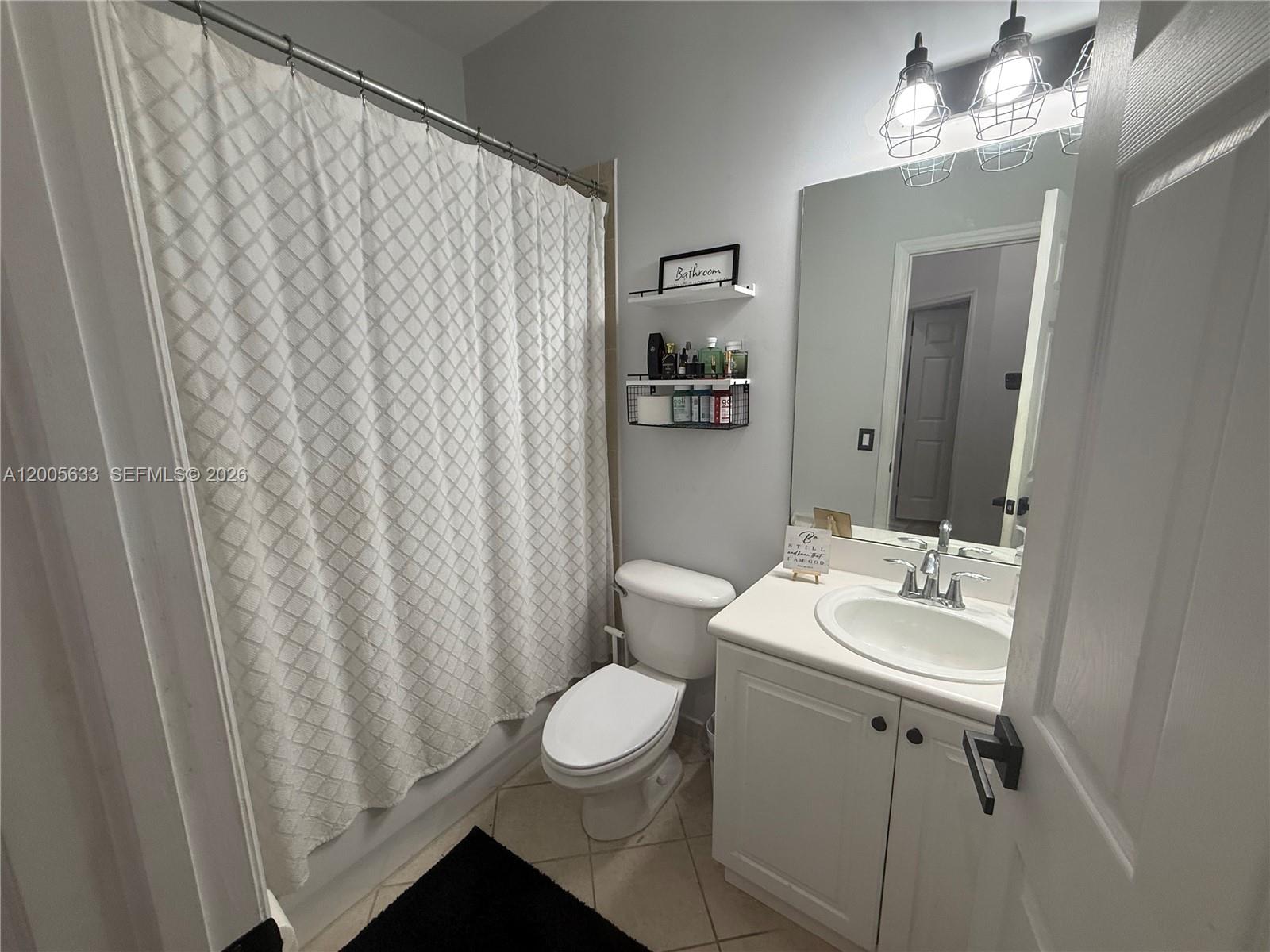 LAKES BY THE BAY GEE - Residential