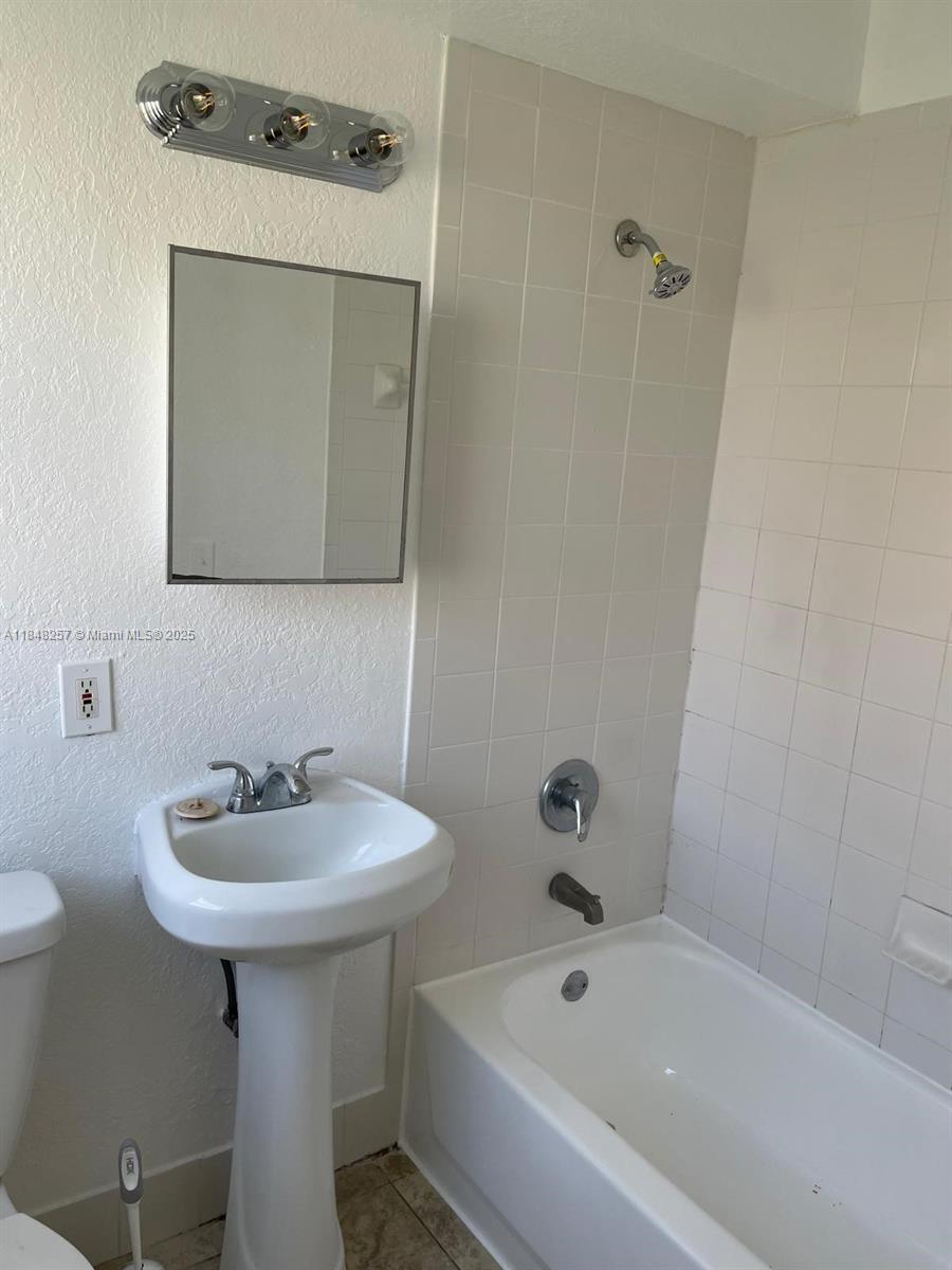 SUNSET PALM VILLAS CONDO - Residential