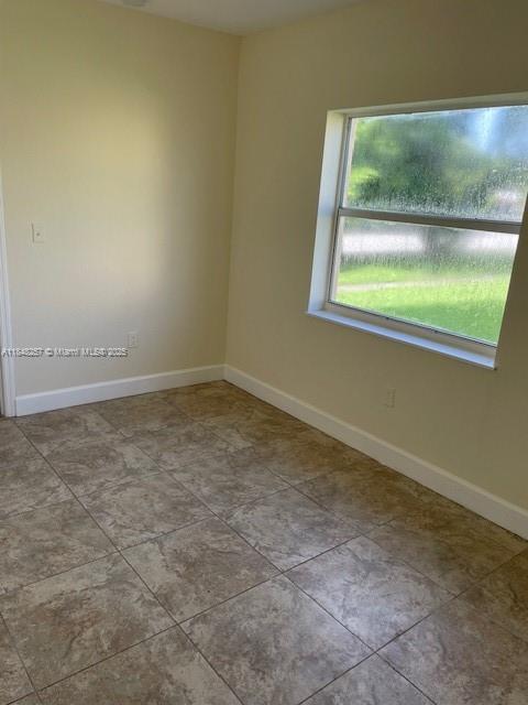 SUNSET PALM VILLAS CONDO - Residential