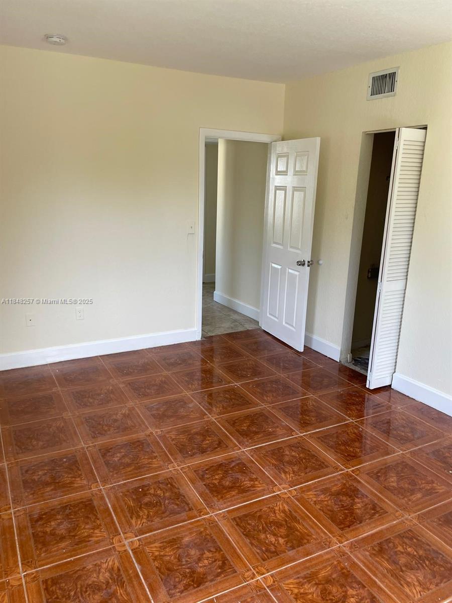 SUNSET PALM VILLAS CONDO - Residential