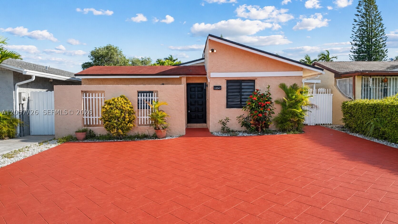 LES CHALETS - Residential