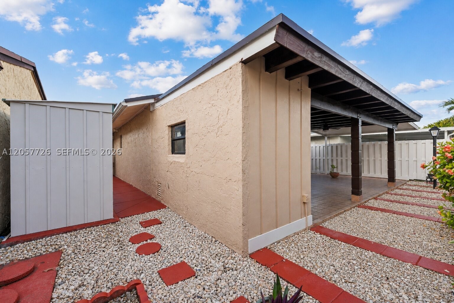LES CHALETS - Residential