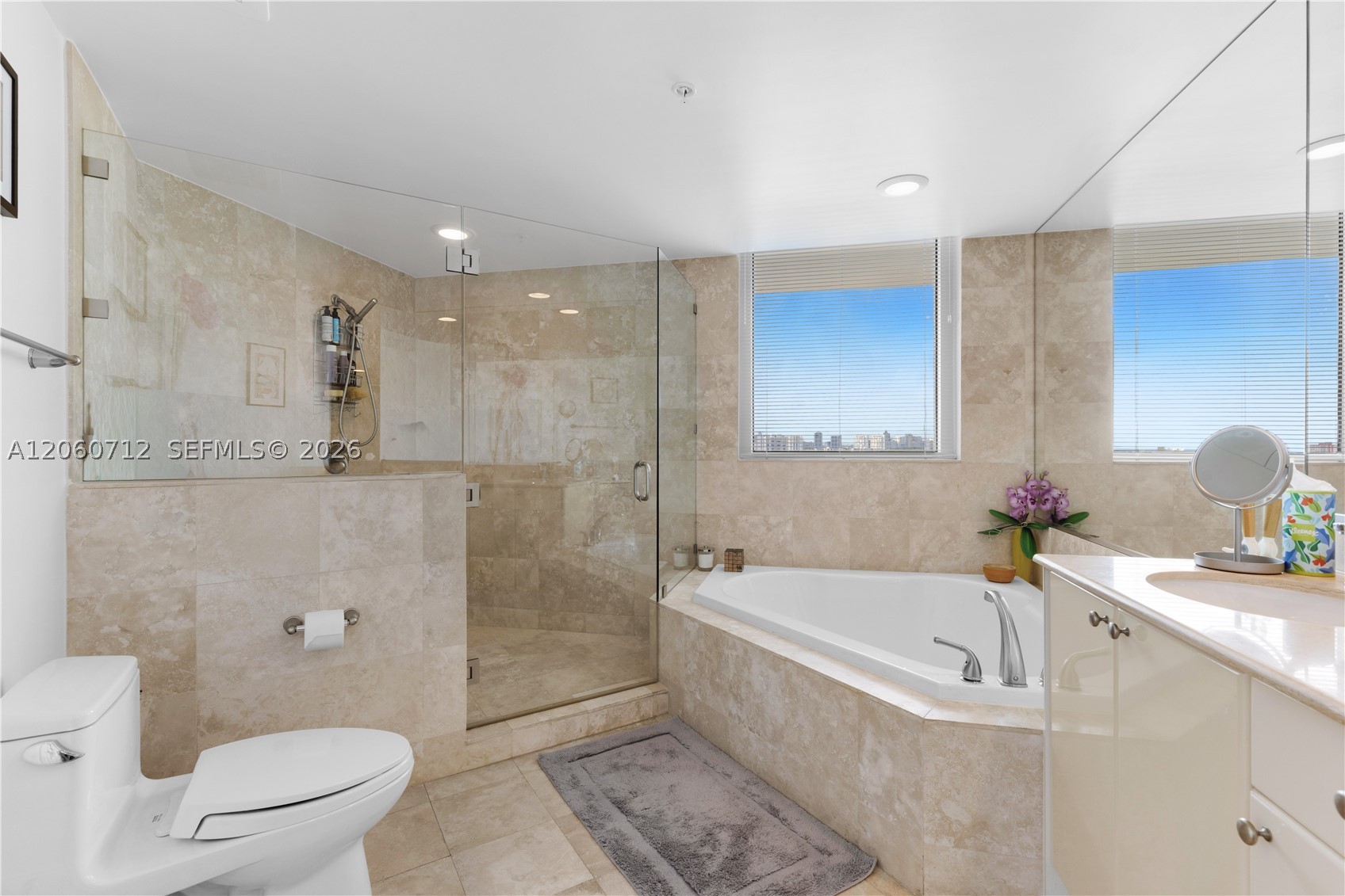DUO CONDOMINIUM WEST - Residential