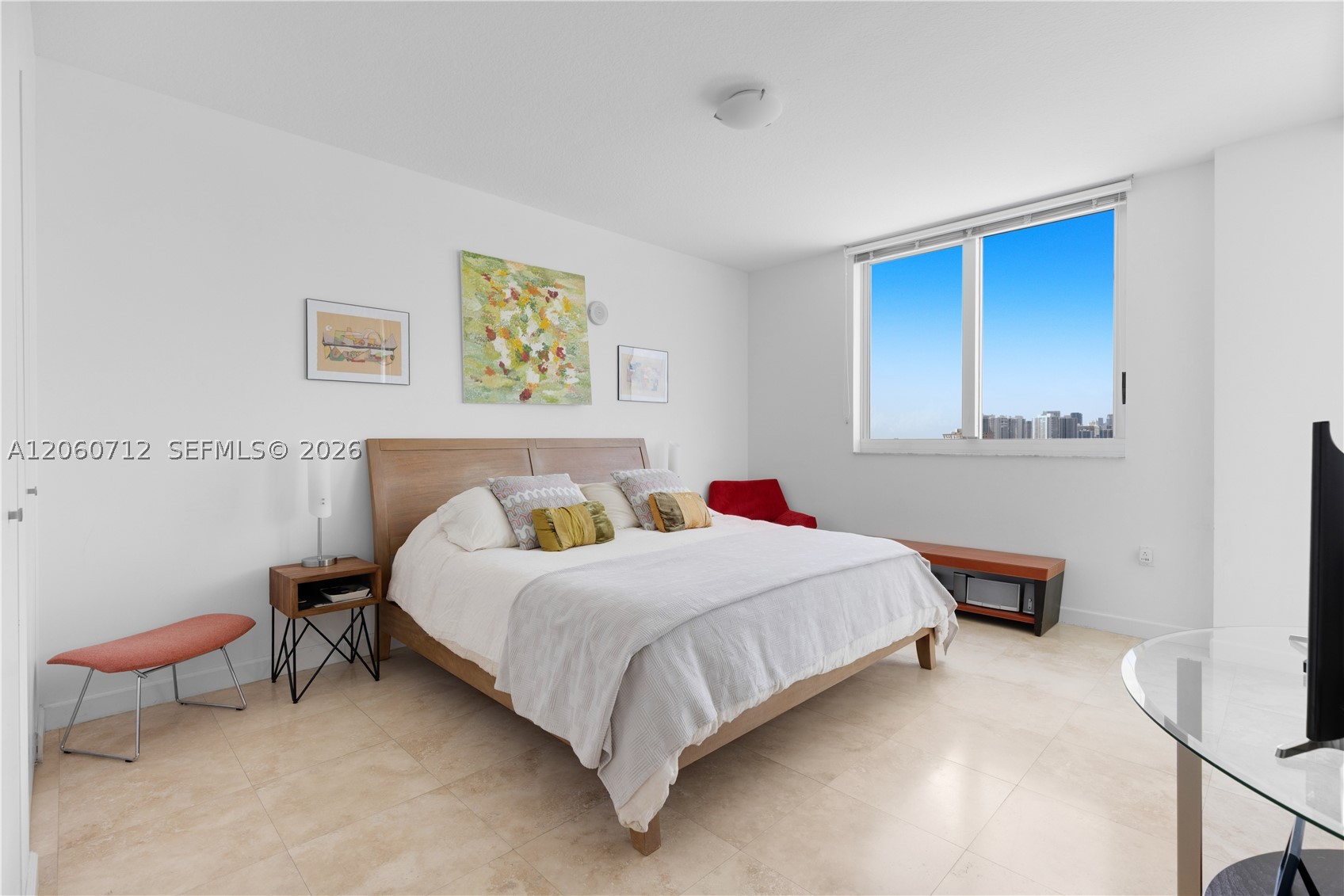 DUO CONDOMINIUM WEST - Residential