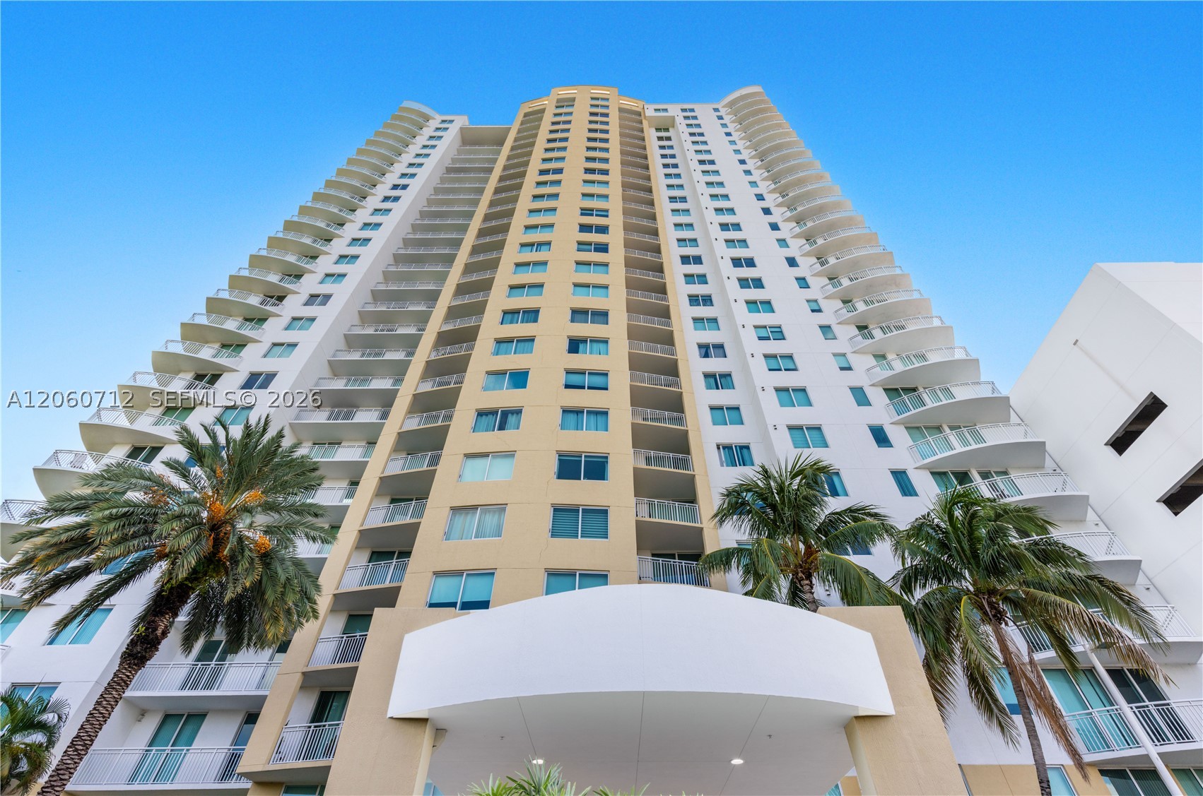 DUO CONDOMINIUM WEST - Residential