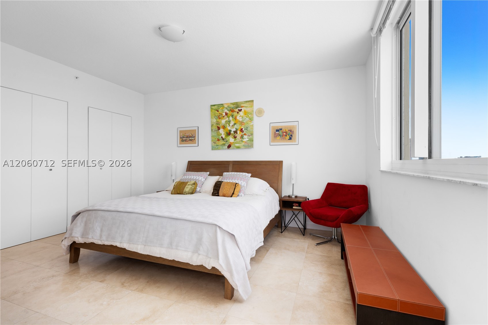 DUO CONDOMINIUM WEST - Residential