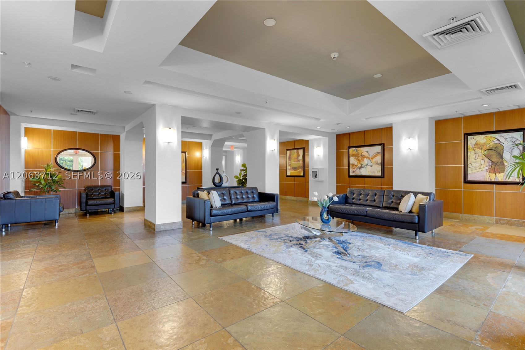 DUO CONDOMINIUM WEST - Residential
