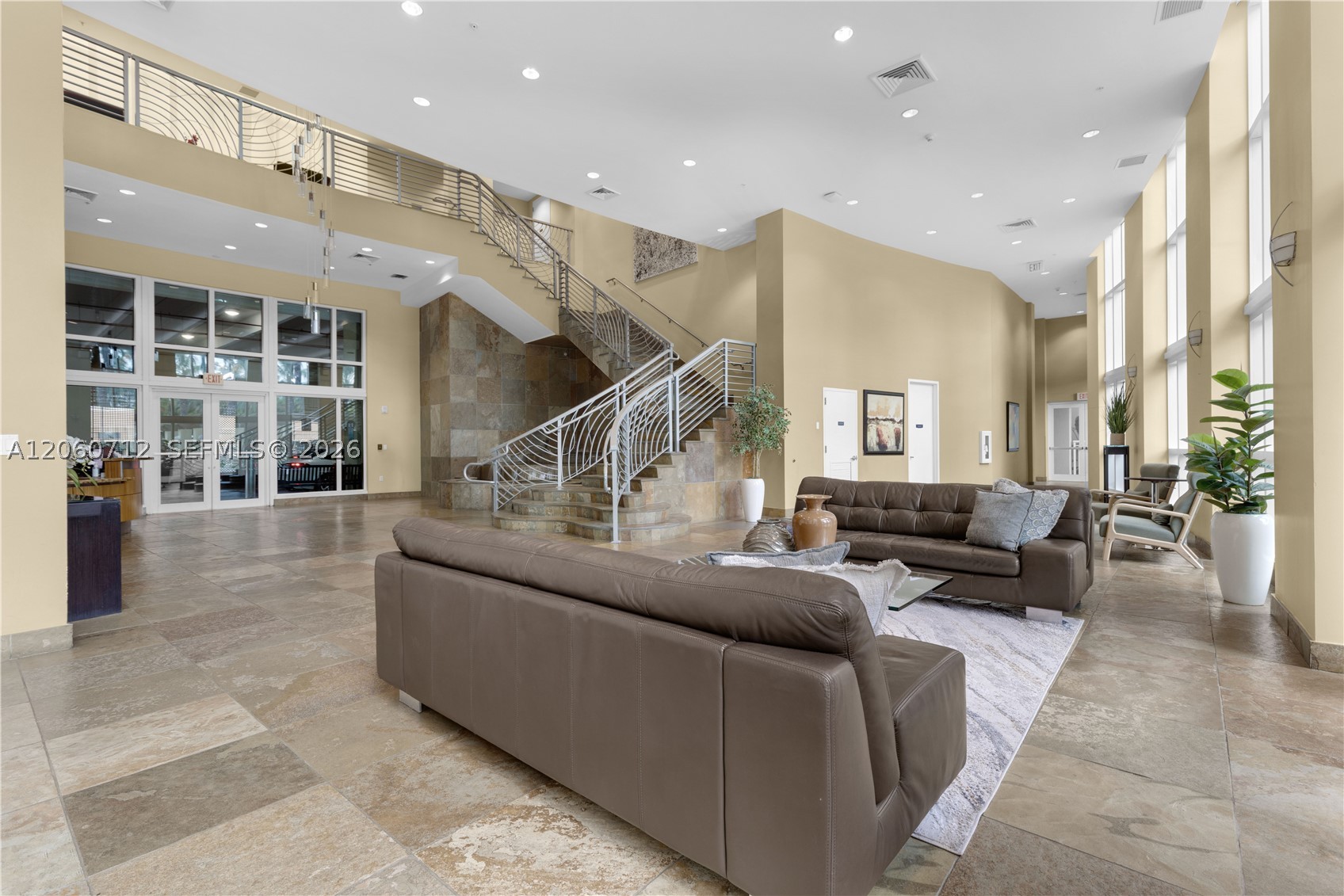 DUO CONDOMINIUM WEST - Residential