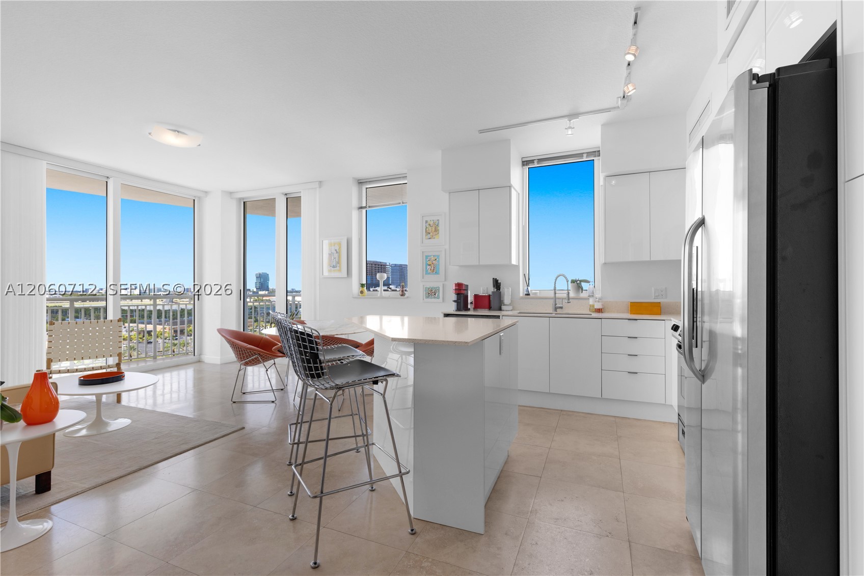 DUO CONDOMINIUM WEST - Residential