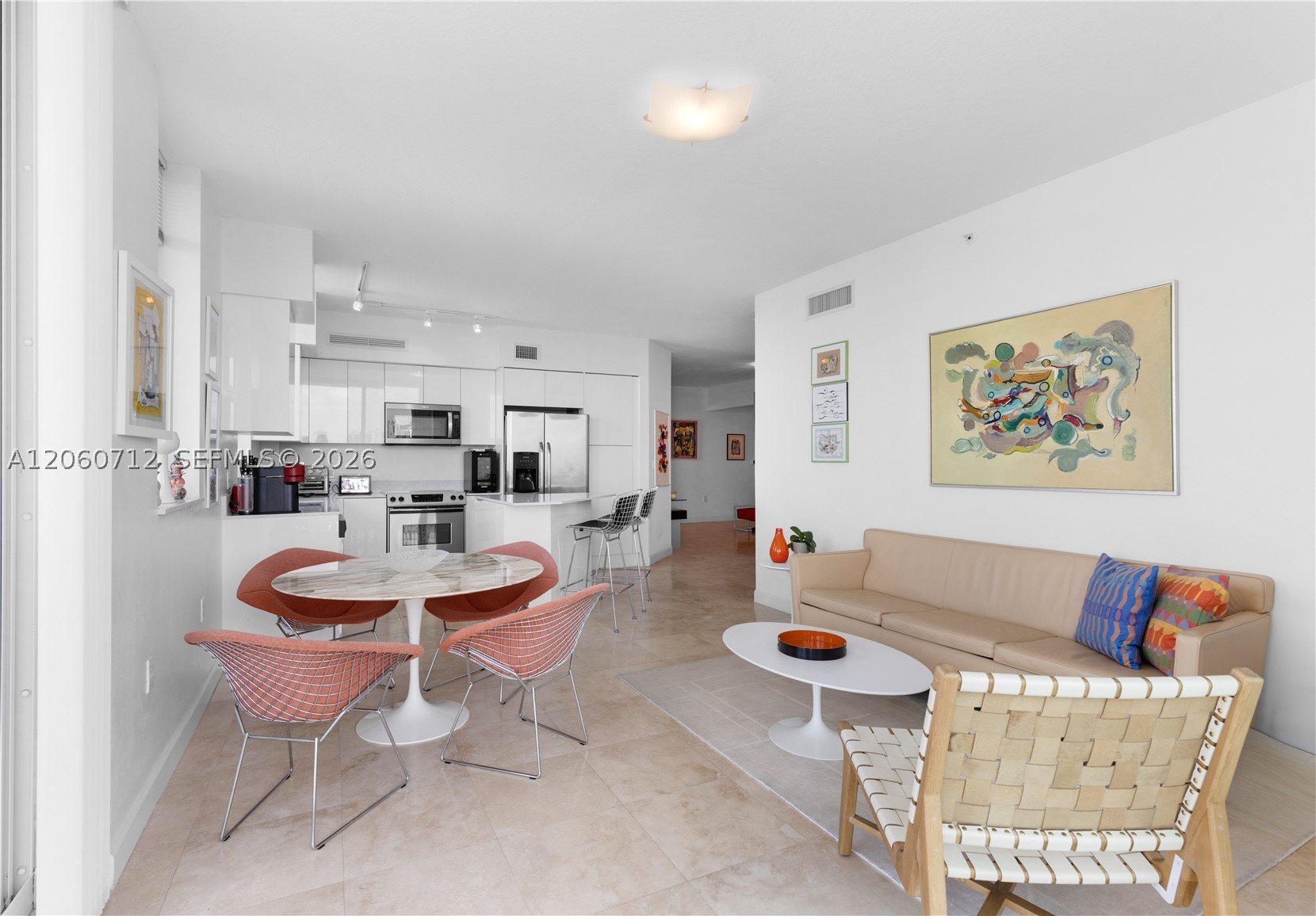 DUO CONDOMINIUM WEST - Residential