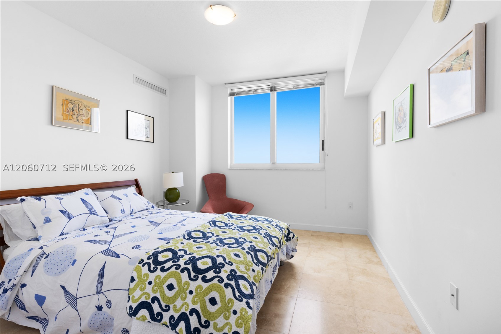DUO CONDOMINIUM WEST - Residential