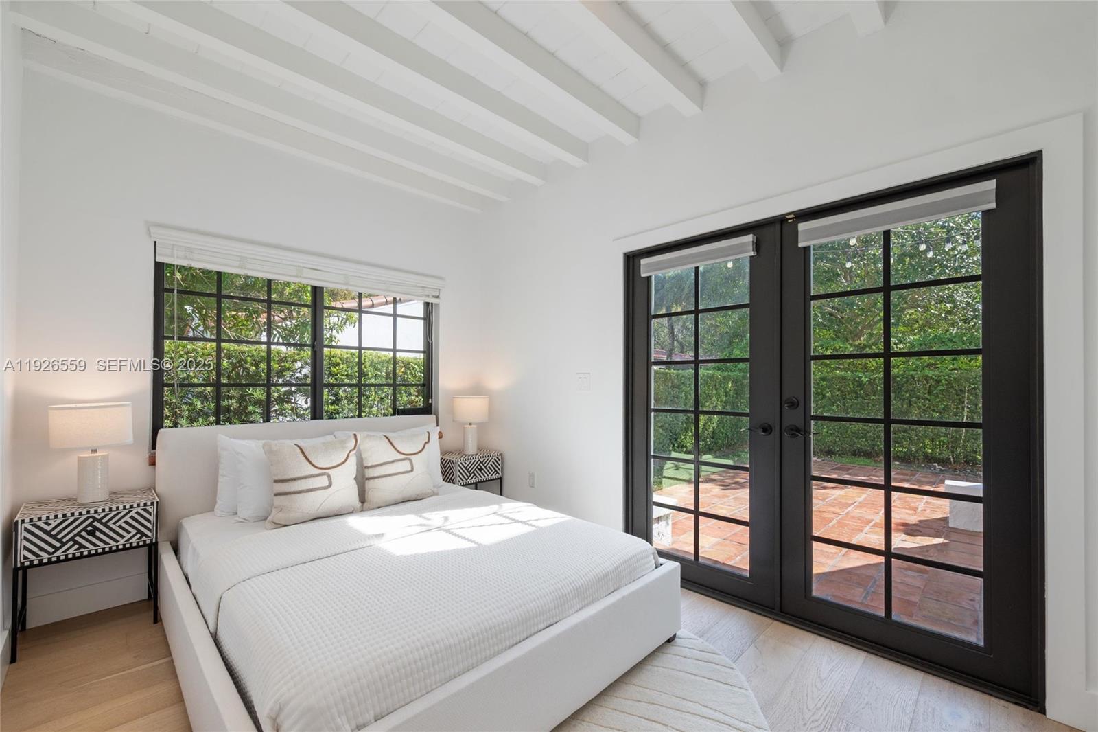 GRANADA GROVES - Residential