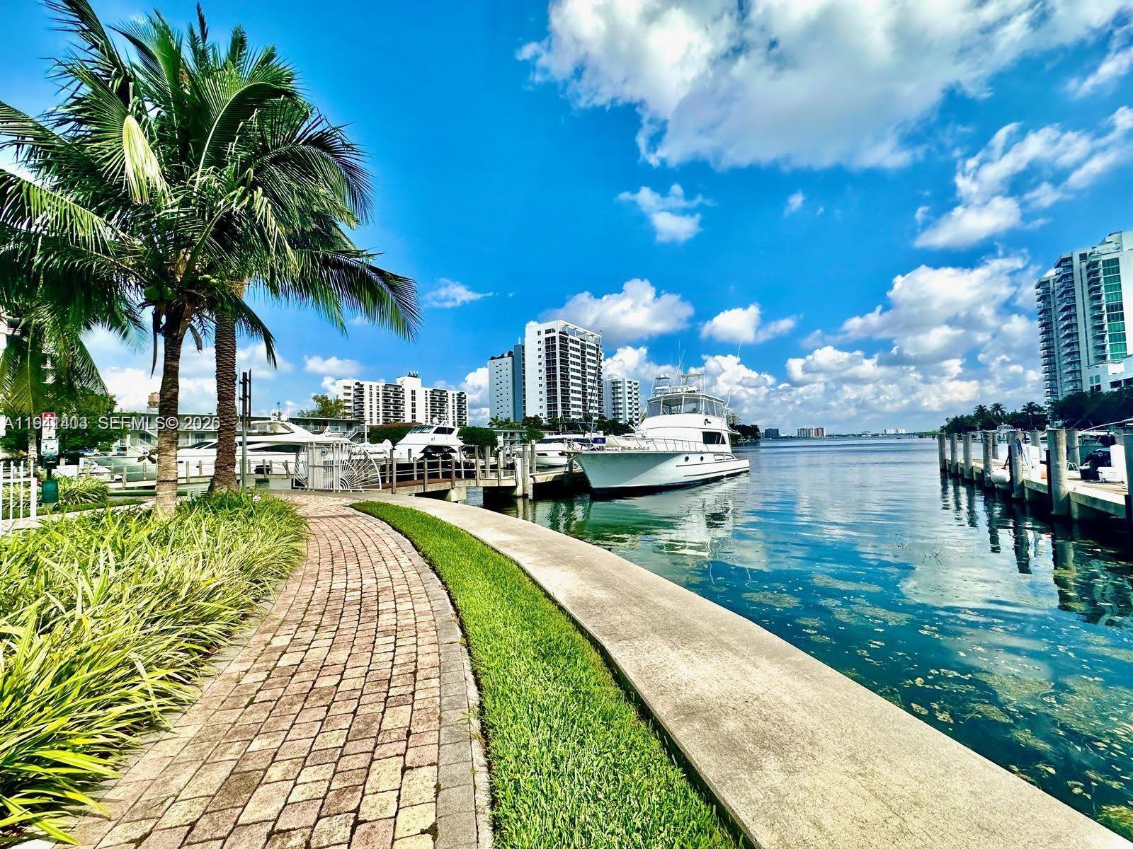 360 CONDO A - Residential