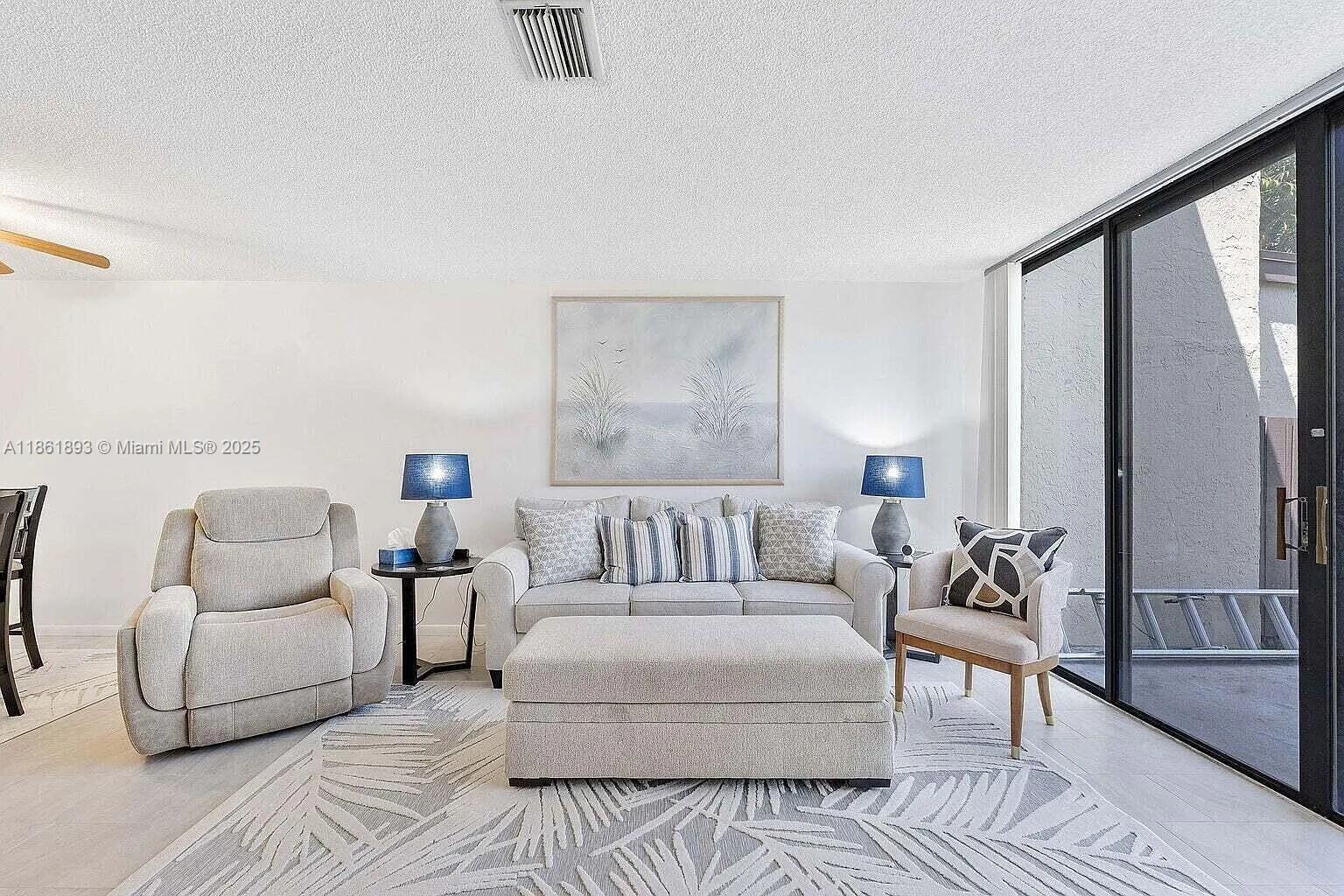 BAYWOOD VILLAGE III-A CON - Residential