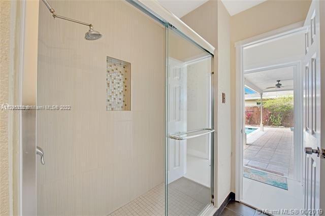 LINWOOD GARDENS NO 1 - Residential