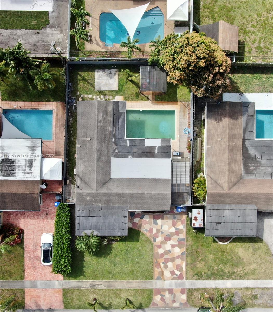 LINWOOD GARDENS NO 1 - Residential