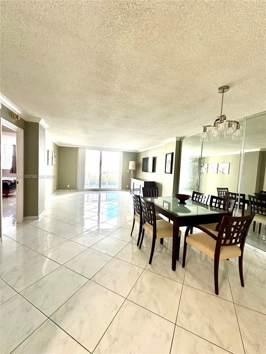 LA MER ESTATES SOUTH COND - Residential