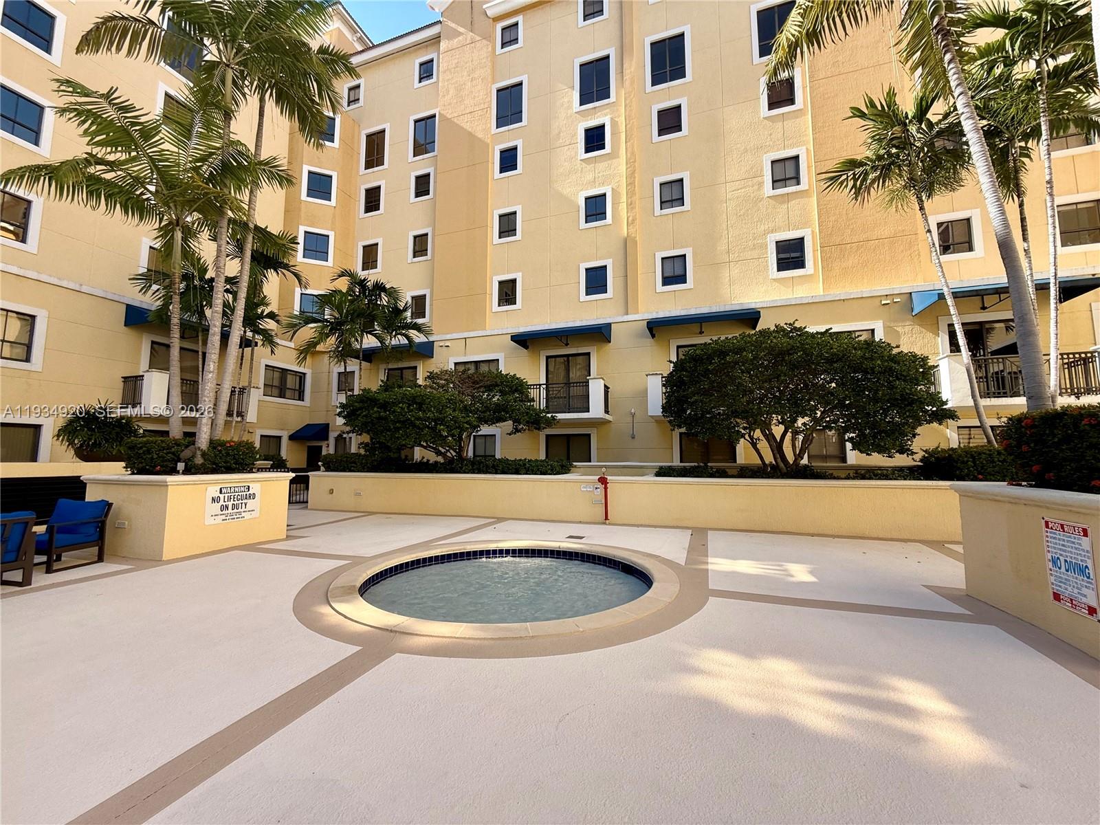 COLONNADE AT DADELAND SW - Residential