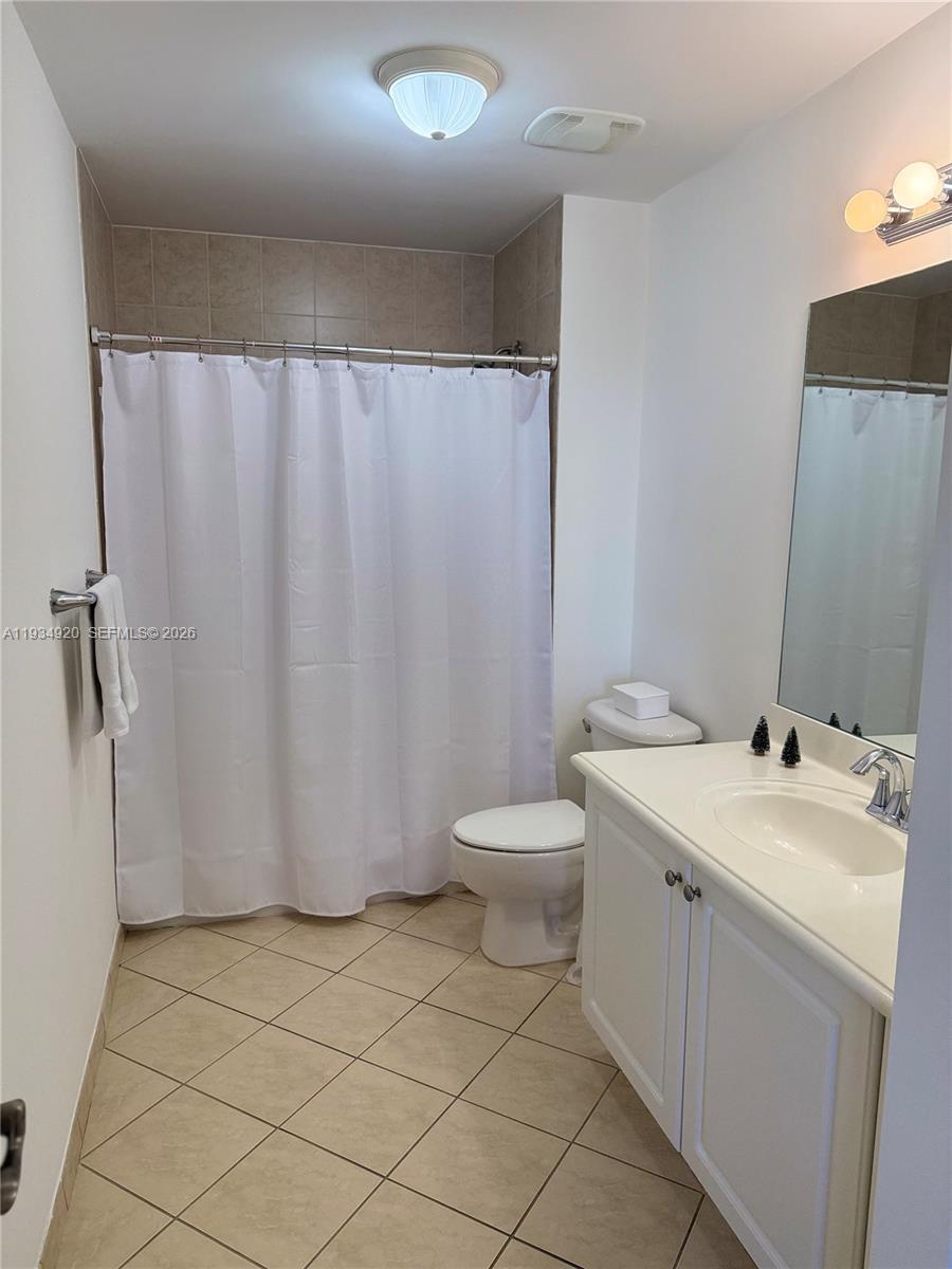 COLONNADE AT DADELAND SW - Residential