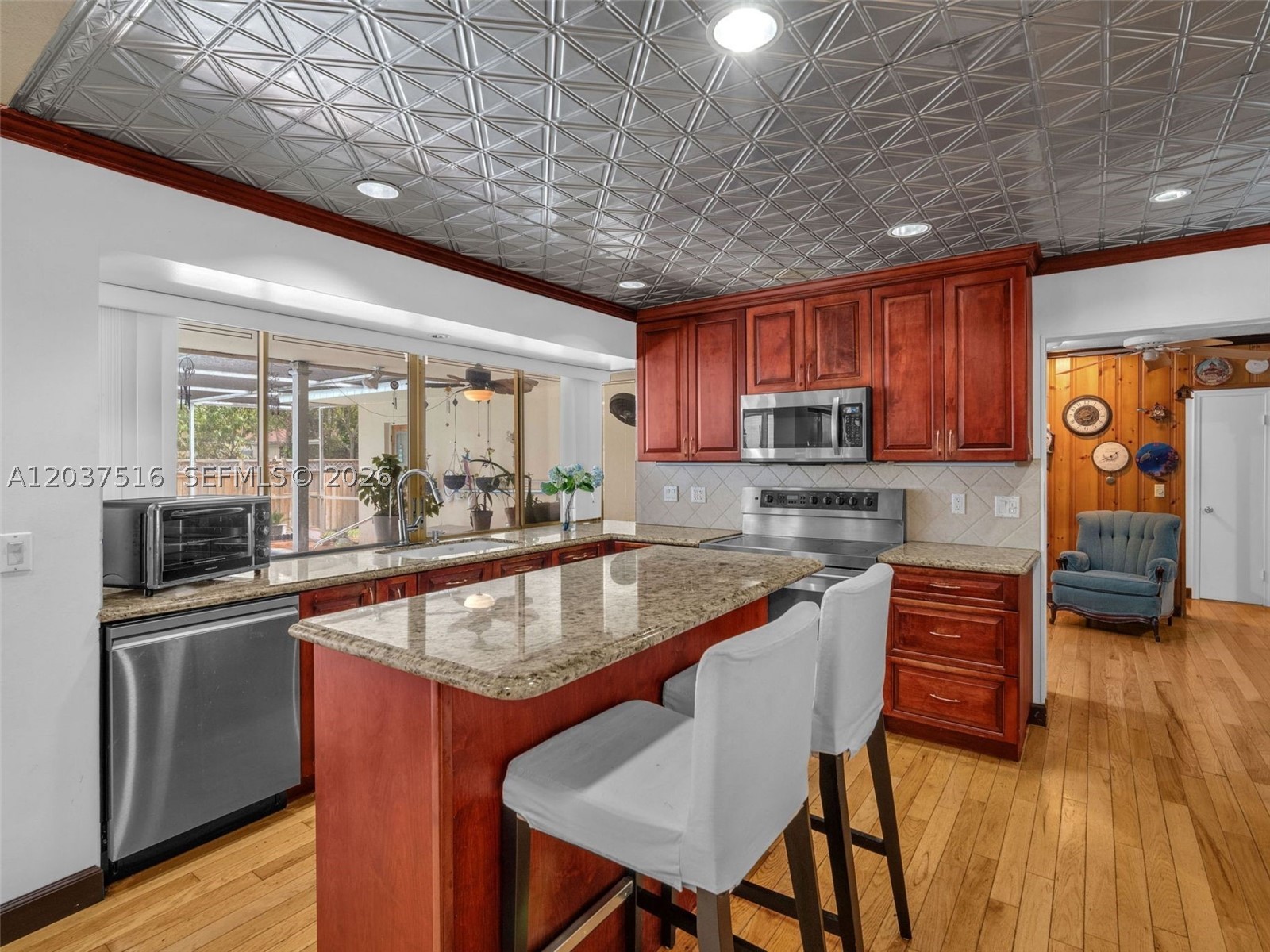 HOLLYWOOD HILLS AMEN PLAT - Residential