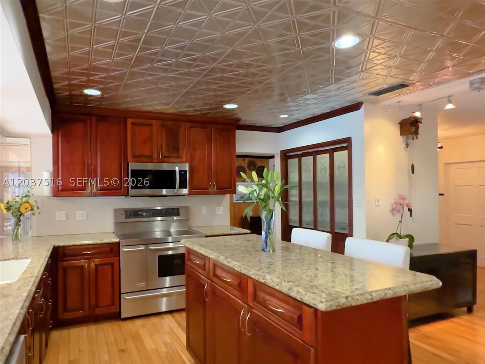 HOLLYWOOD HILLS AMEN PLAT - Residential