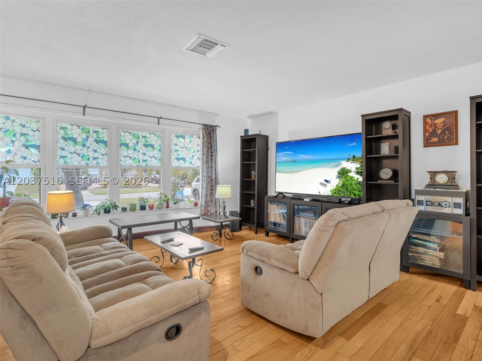 HOLLYWOOD HILLS AMEN PLAT - Residential