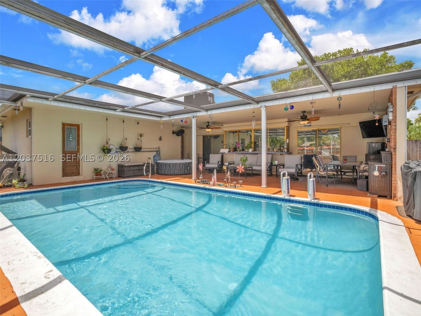 HOLLYWOOD HILLS AMEN PLAT - Residential