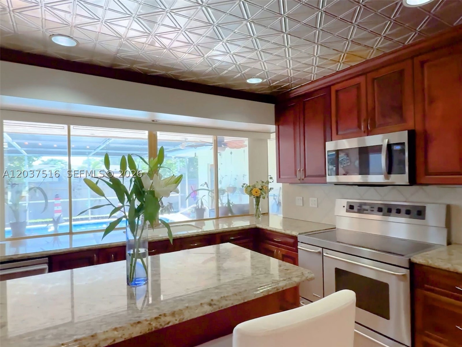 HOLLYWOOD HILLS AMEN PLAT - Residential