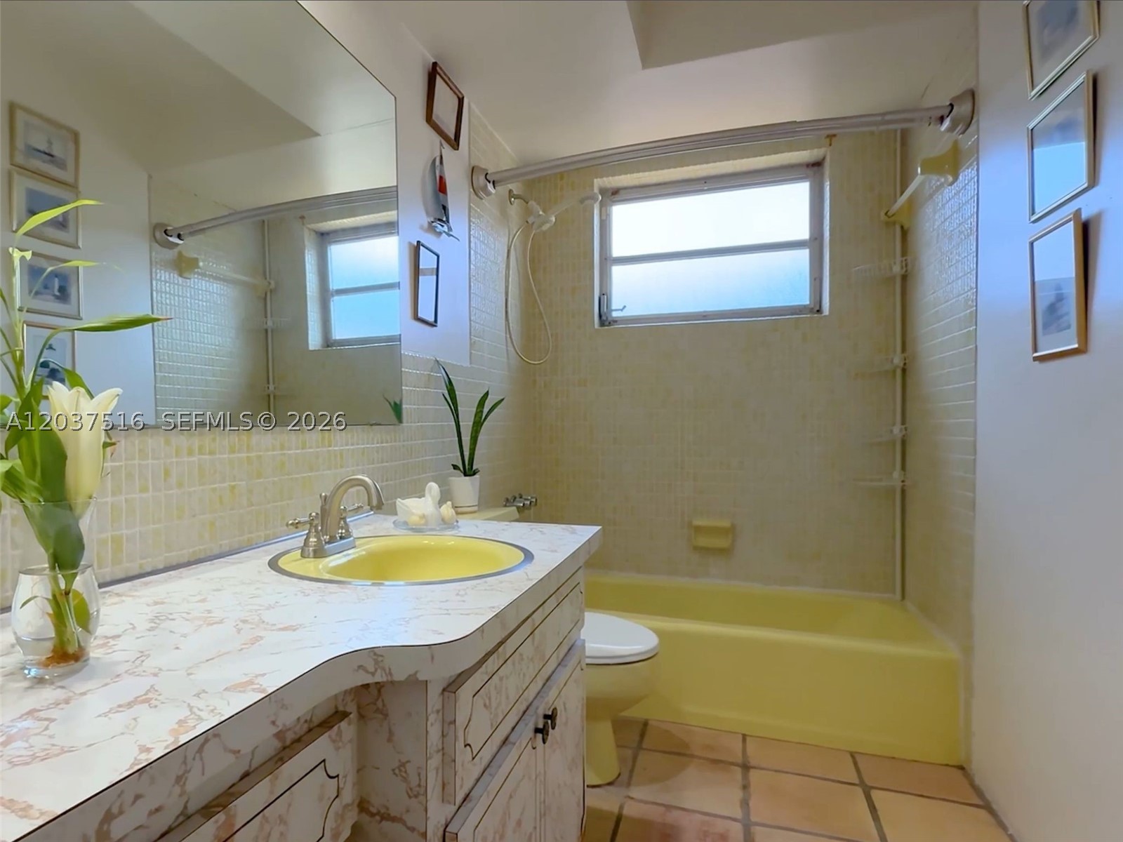 HOLLYWOOD HILLS AMEN PLAT - Residential