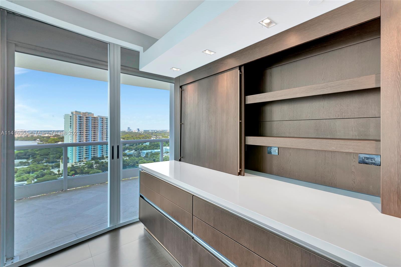 BRISTOL TOWER CONDO - Residential