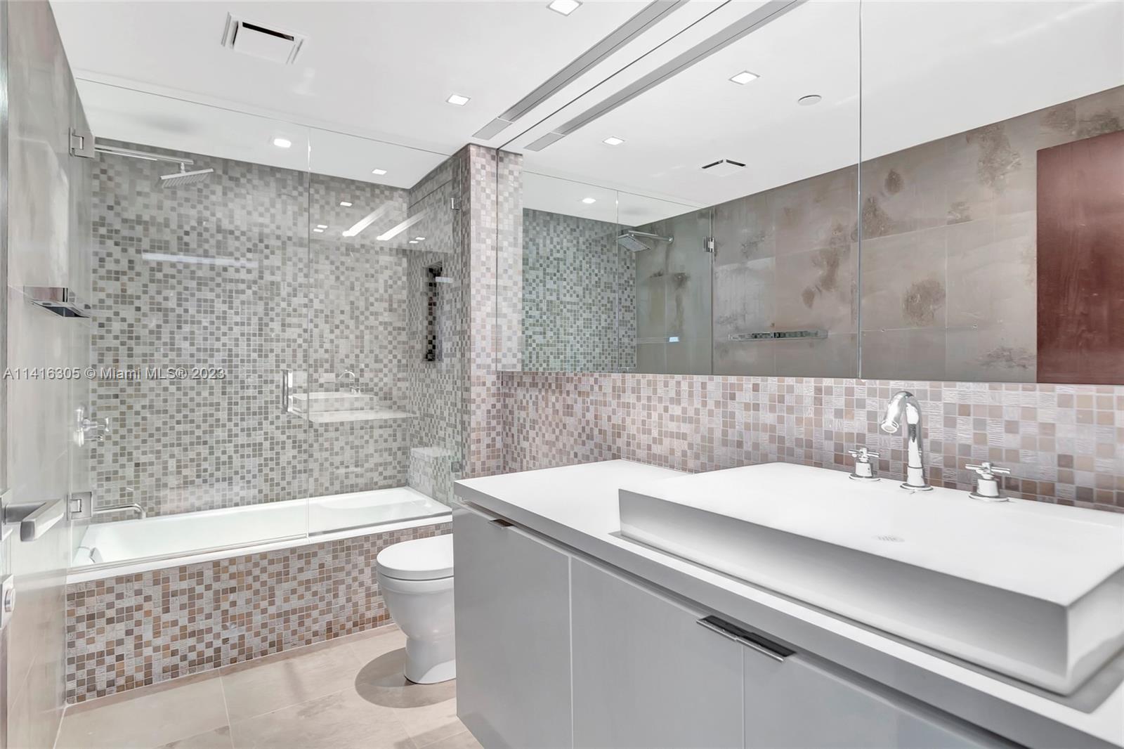 BRISTOL TOWER CONDO - Residential