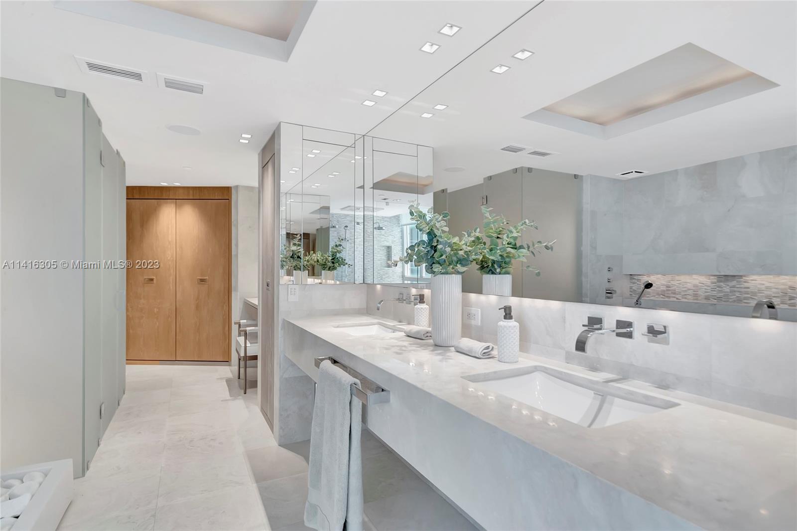 BRISTOL TOWER CONDO - Residential