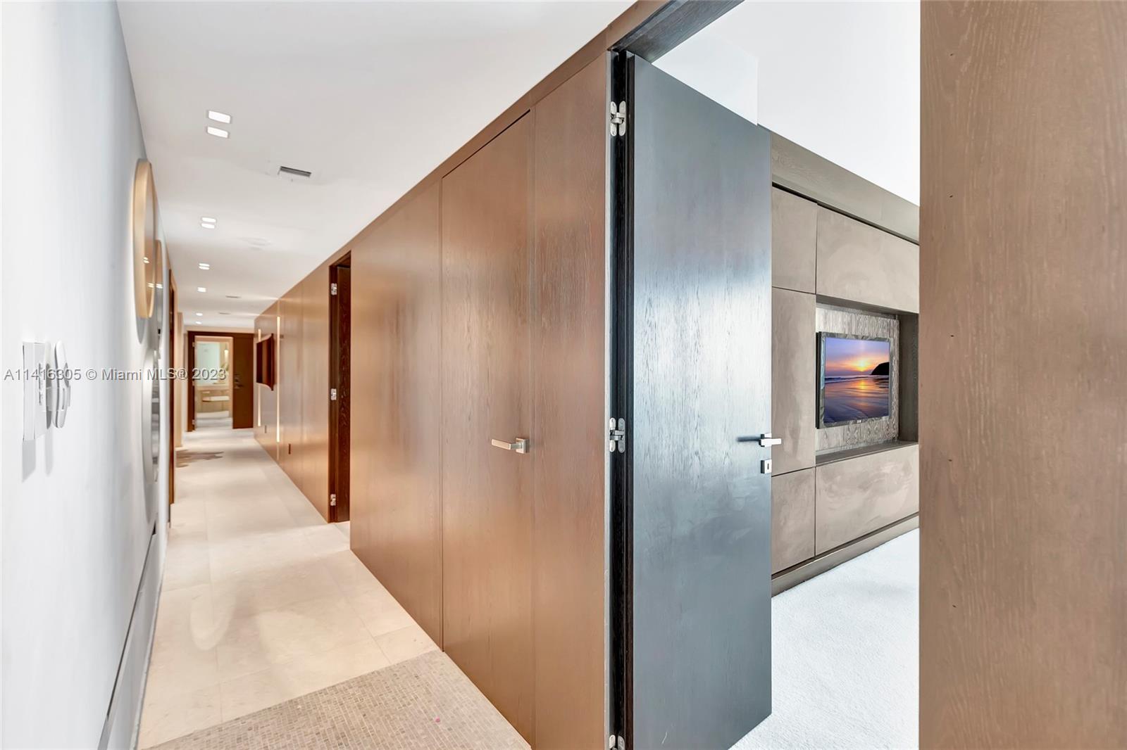 BRISTOL TOWER CONDO - Residential