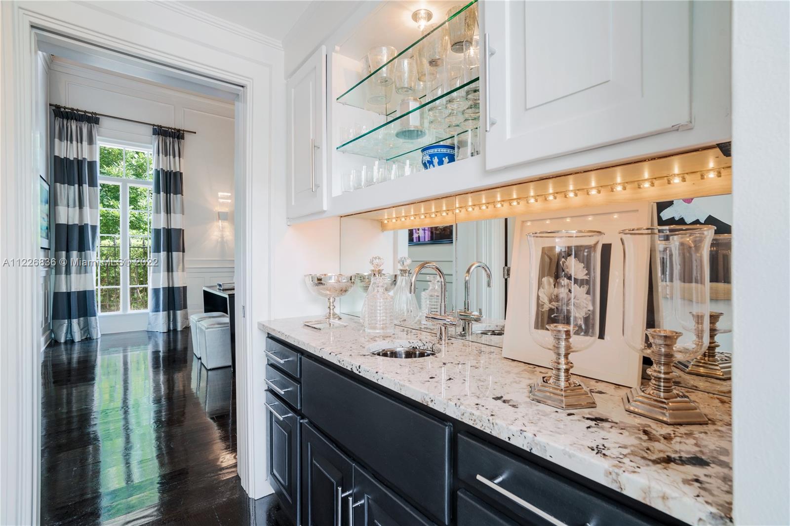 CORAL GABLES RIVIERA SEC - Residential