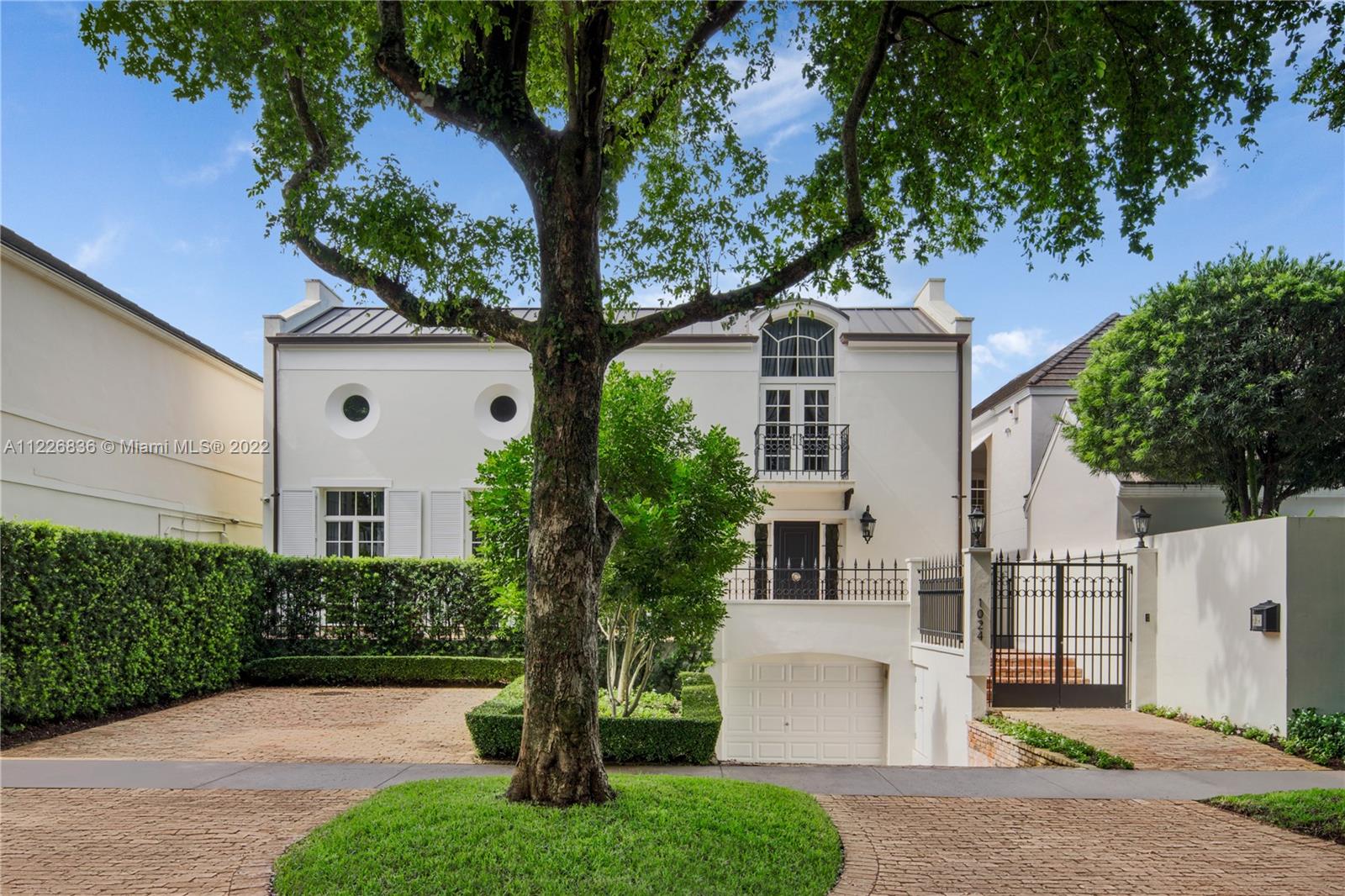 CORAL GABLES RIVIERA SEC - Residential